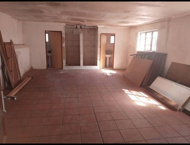 5 BEDROOM HOUSE FOR SALE IN KENSINGTON